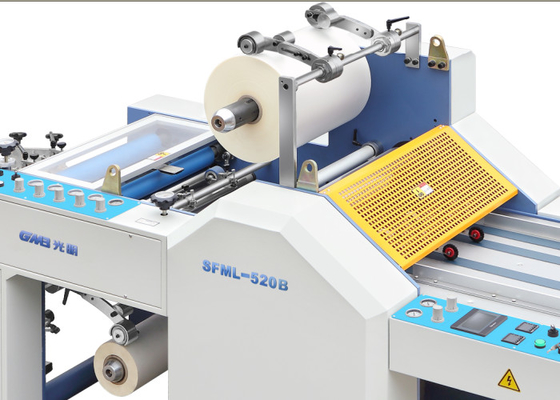 China Double Sided BOPP Film Semi Automatic Laminator PLC Control Hand Paper Feeding supplier