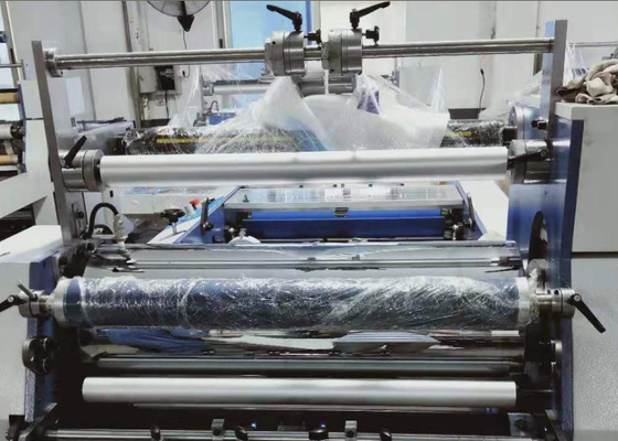 China Semi Automatic PVC Sheet Lamination Machine Matte / Glossy Film Steel Material supplier
